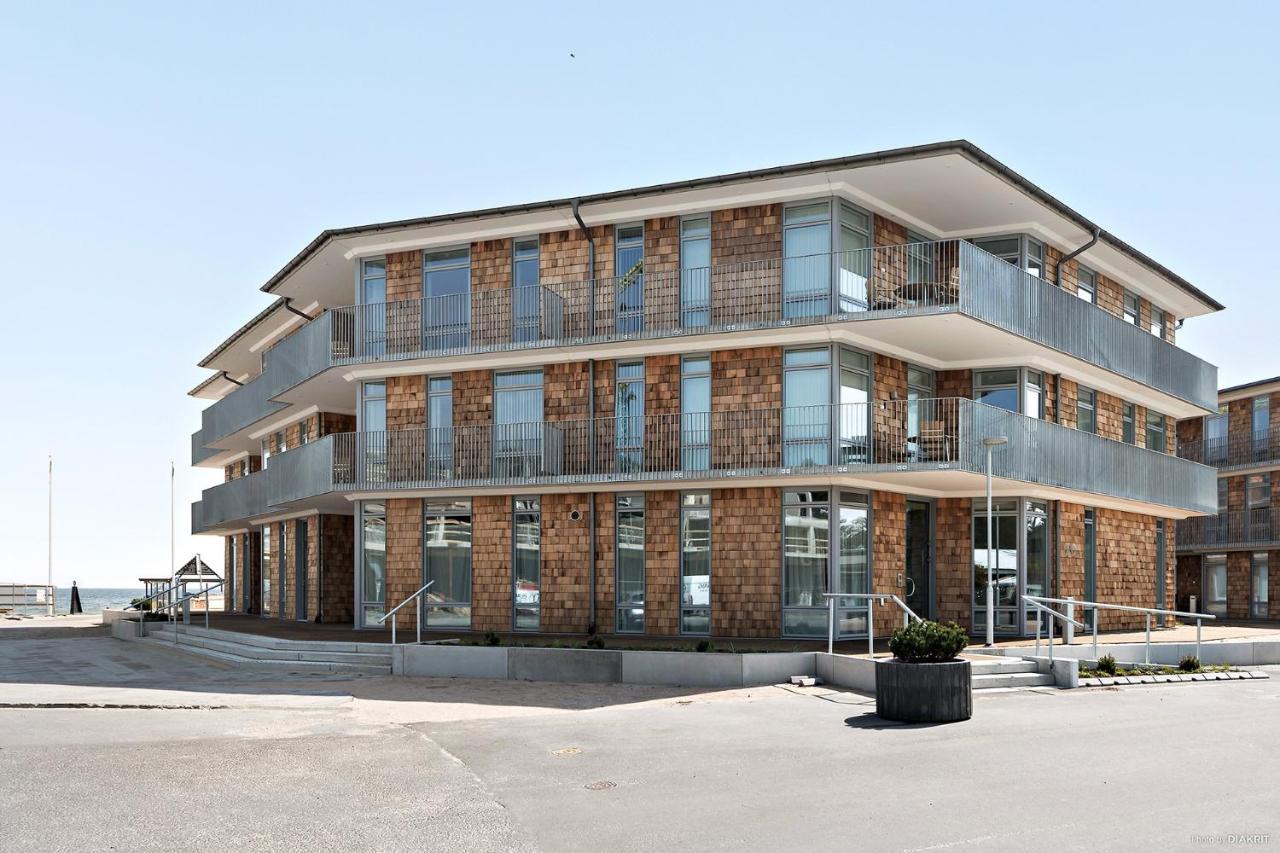 ÅhusBrygga Apartment Hotel Bagian luar foto